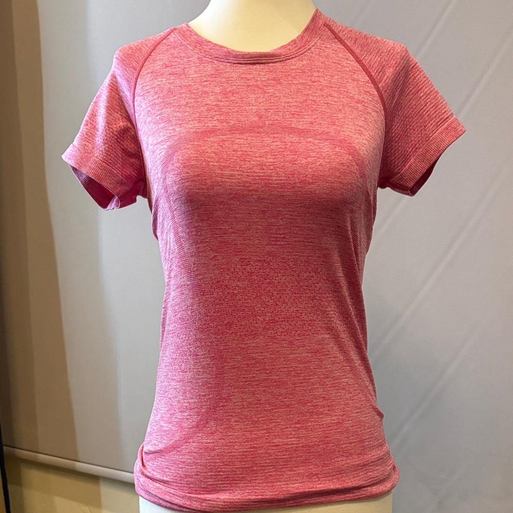 Lululemon Athletica Heathered Pink Short Sleeve Tee